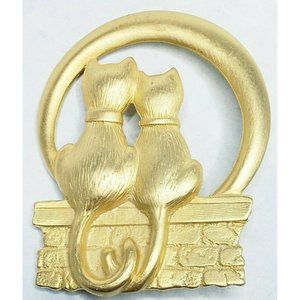 JJ Jonette Brooch Cats Brushed Goldtone Moon in the Background
